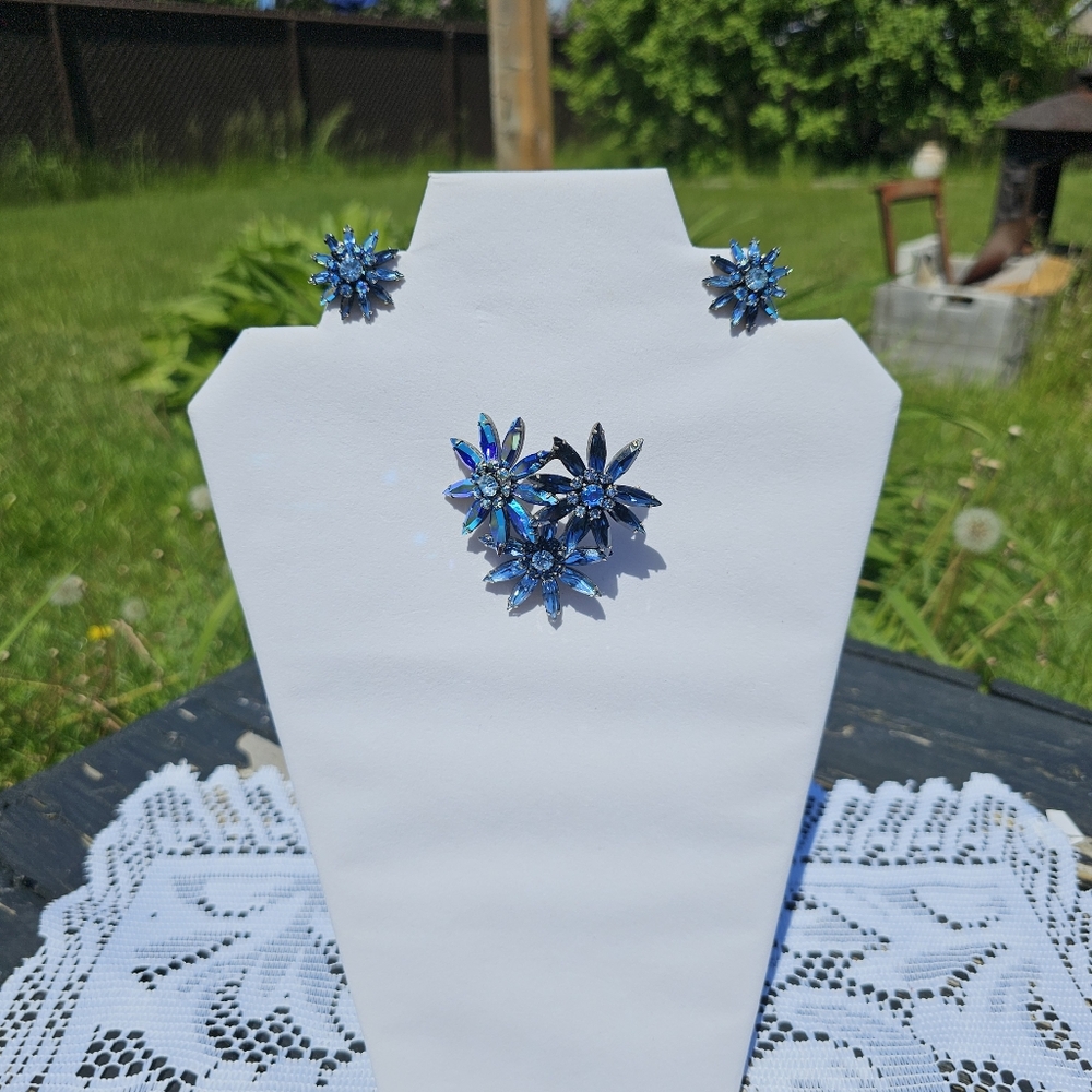 Triple Blue toned flower Japanned back Sherman brooch and earrings.